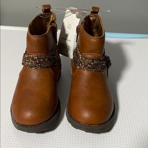 NWT Carter’s size 7 boots